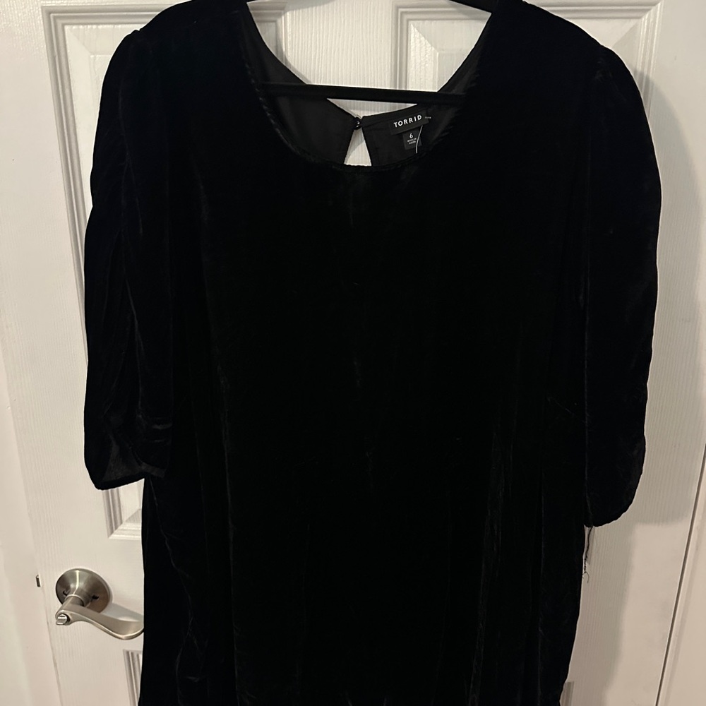 Torrid Classic Black Velvet Ruched Top